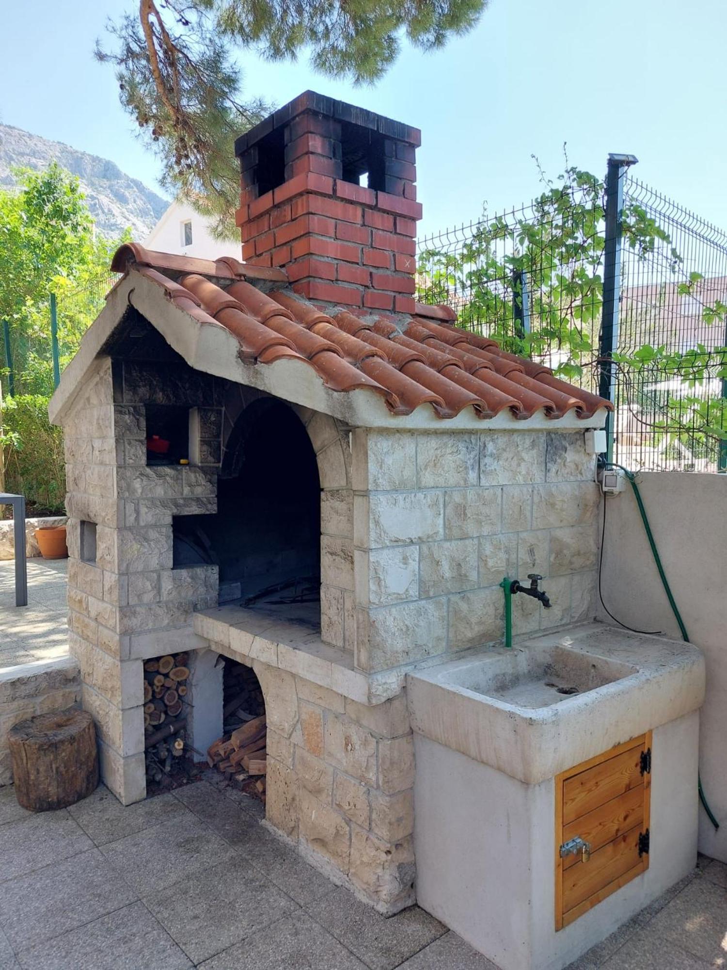 Ferienwohnung 17 Pines Makarska Exterior foto
