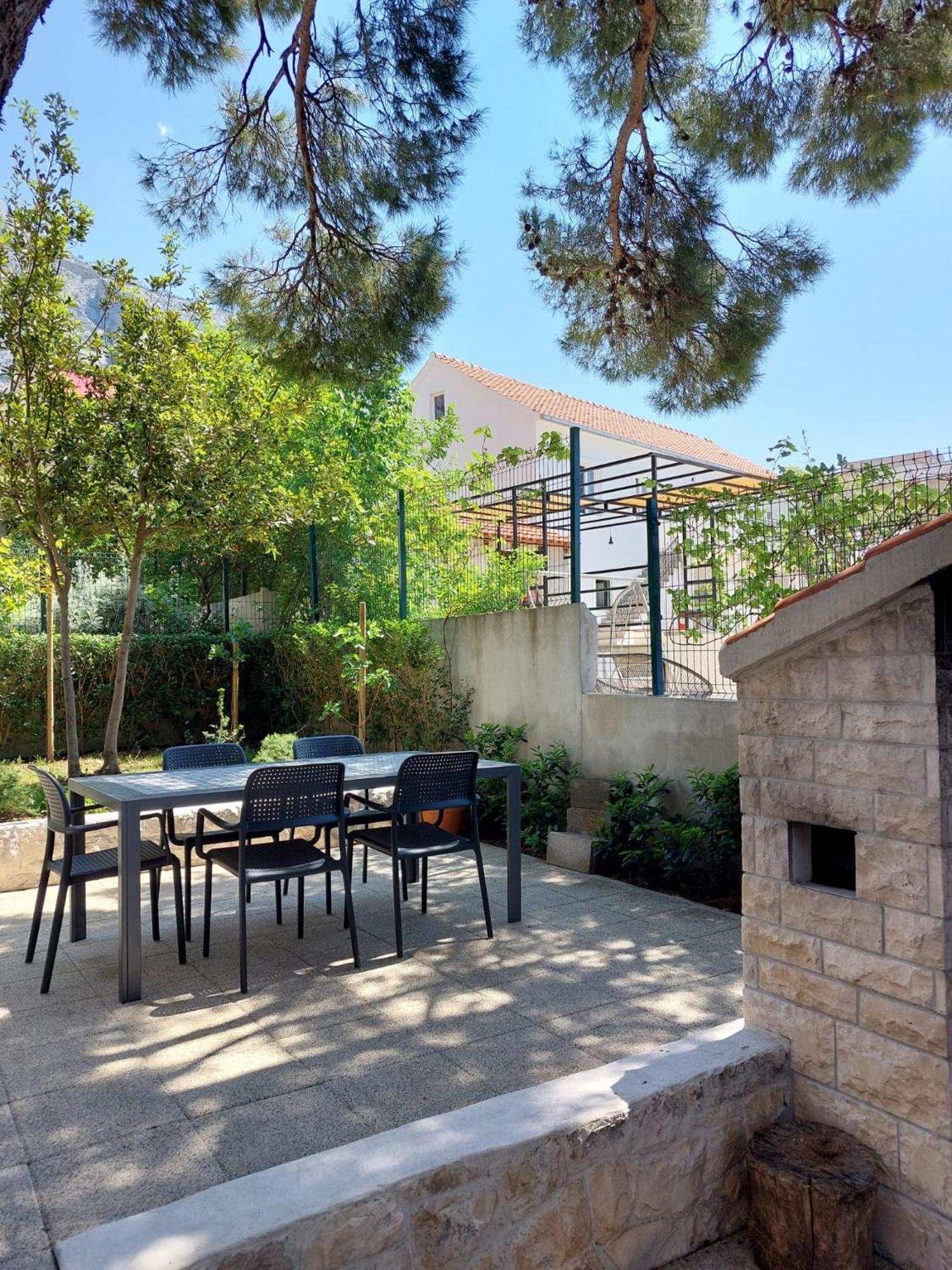 Ferienwohnung 17 Pines Makarska Exterior foto