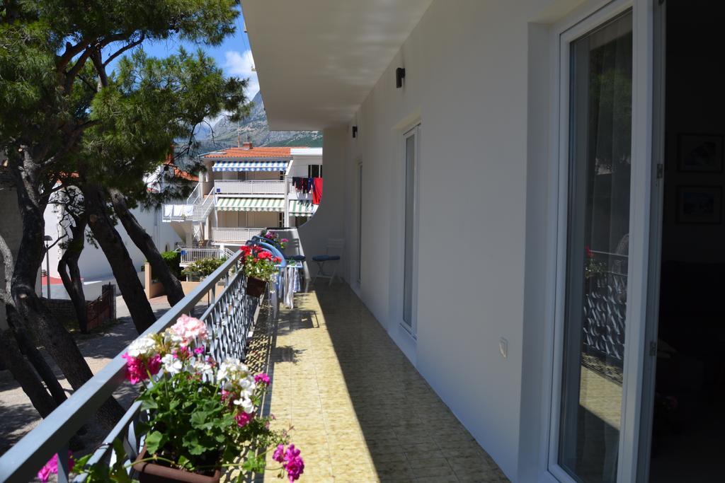 Ferienwohnung 17 Pines Makarska Exterior foto