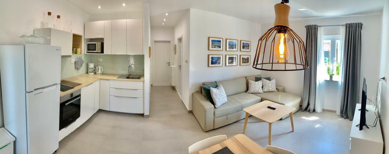 Ferienwohnung 17 Pines Makarska Exterior foto