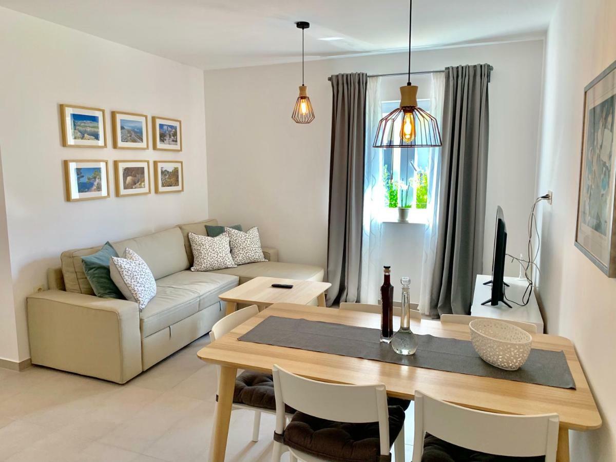 Ferienwohnung 17 Pines Makarska Exterior foto