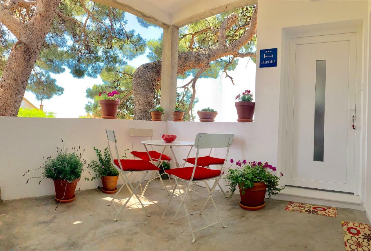Ferienwohnung 17 Pines Makarska Exterior foto